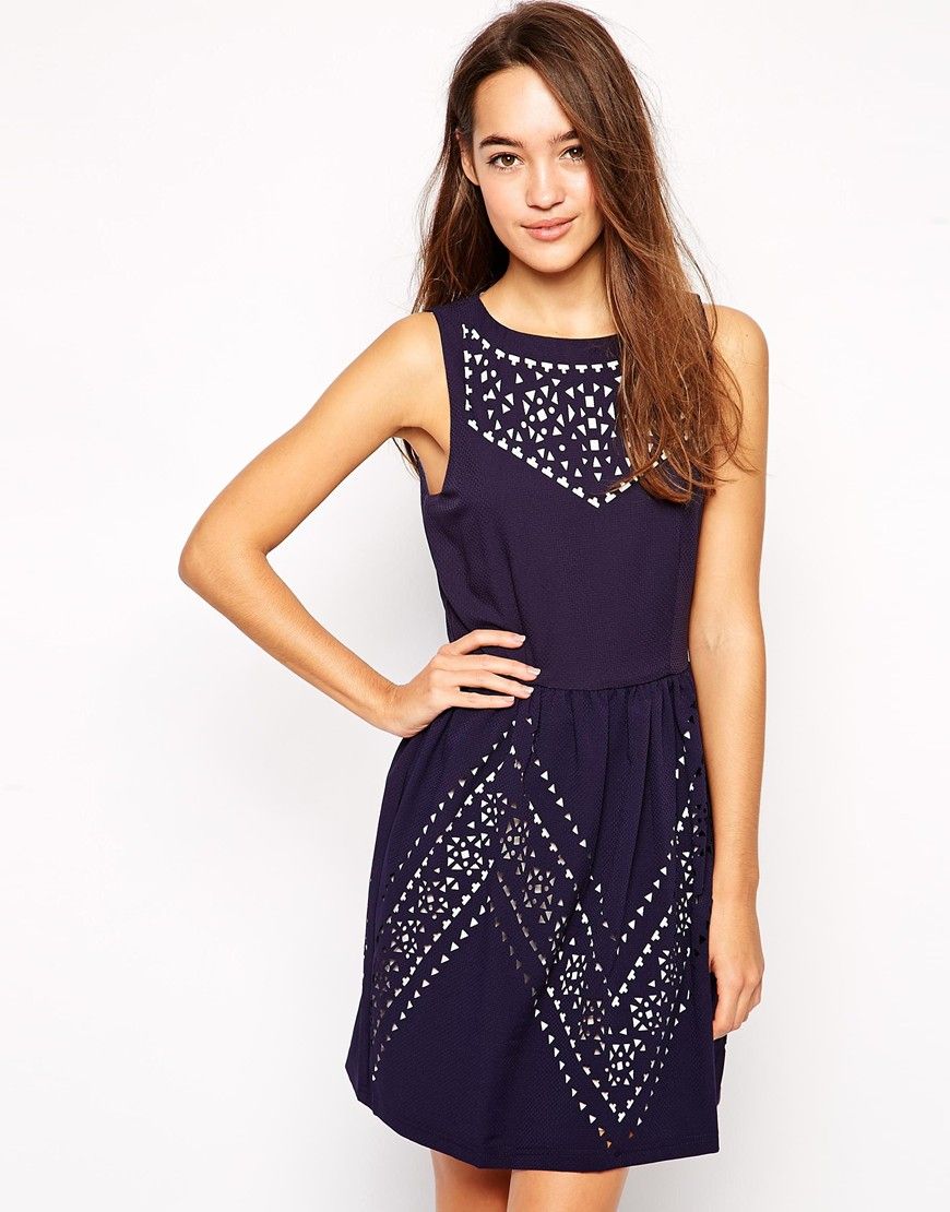 Yumi Robe patineuse avec découpes contrastées Yumi Pickture