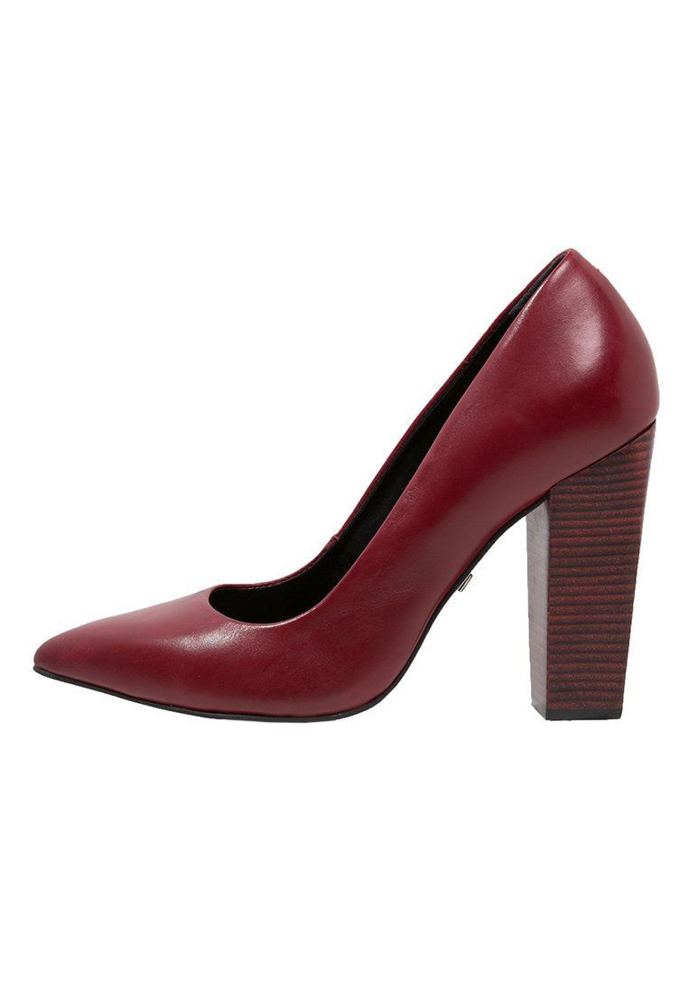 escarpins buffalo