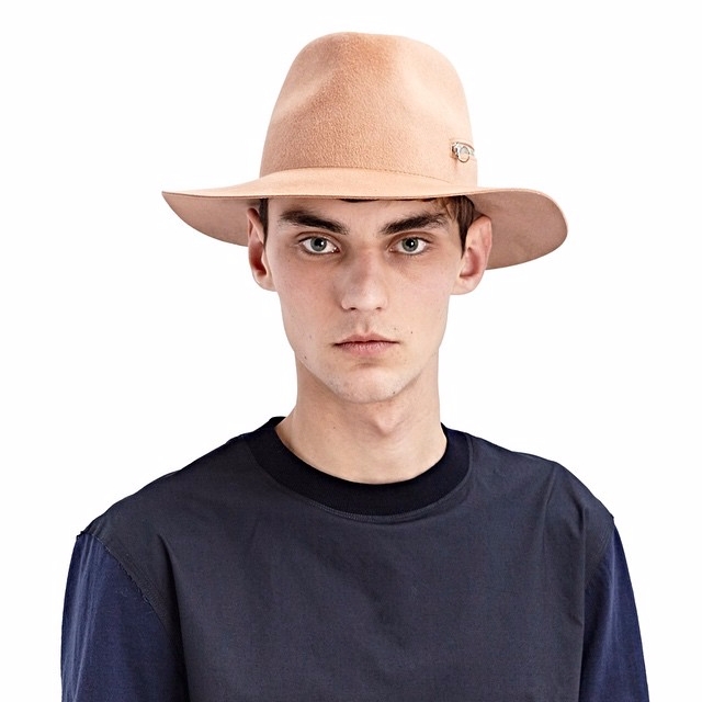 sand-zip-fedora-larose-pickture